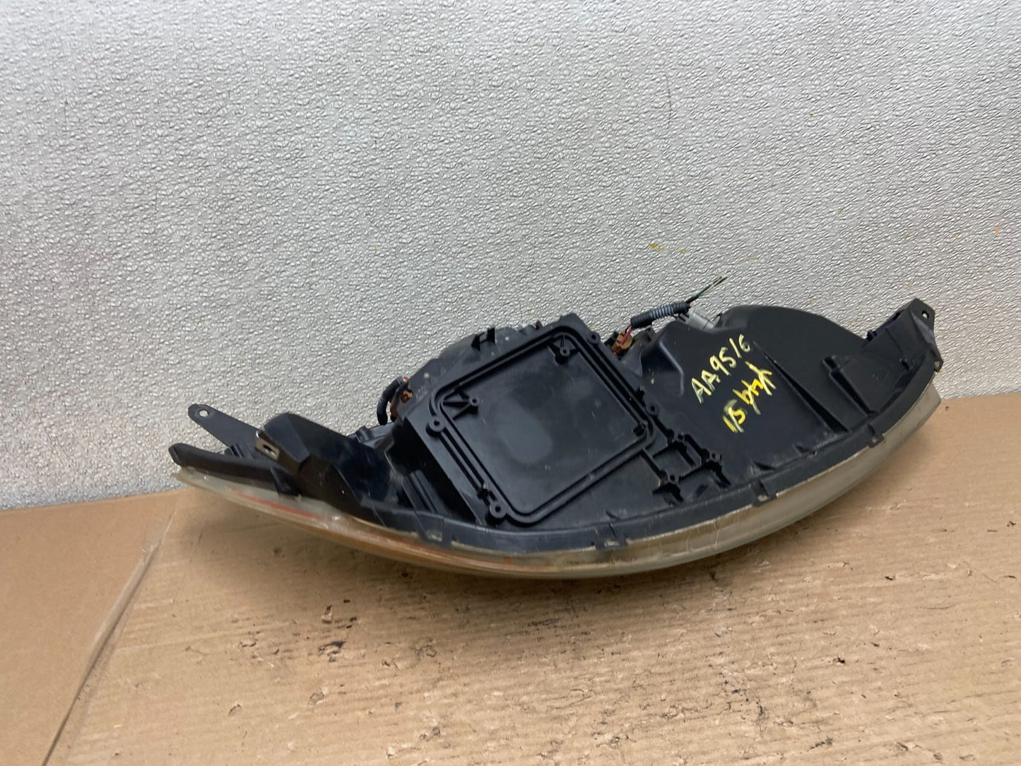 2006 to 2010 Toyota Sienna Left Driver Lh Side Headlight Halogen AA9516 DW7