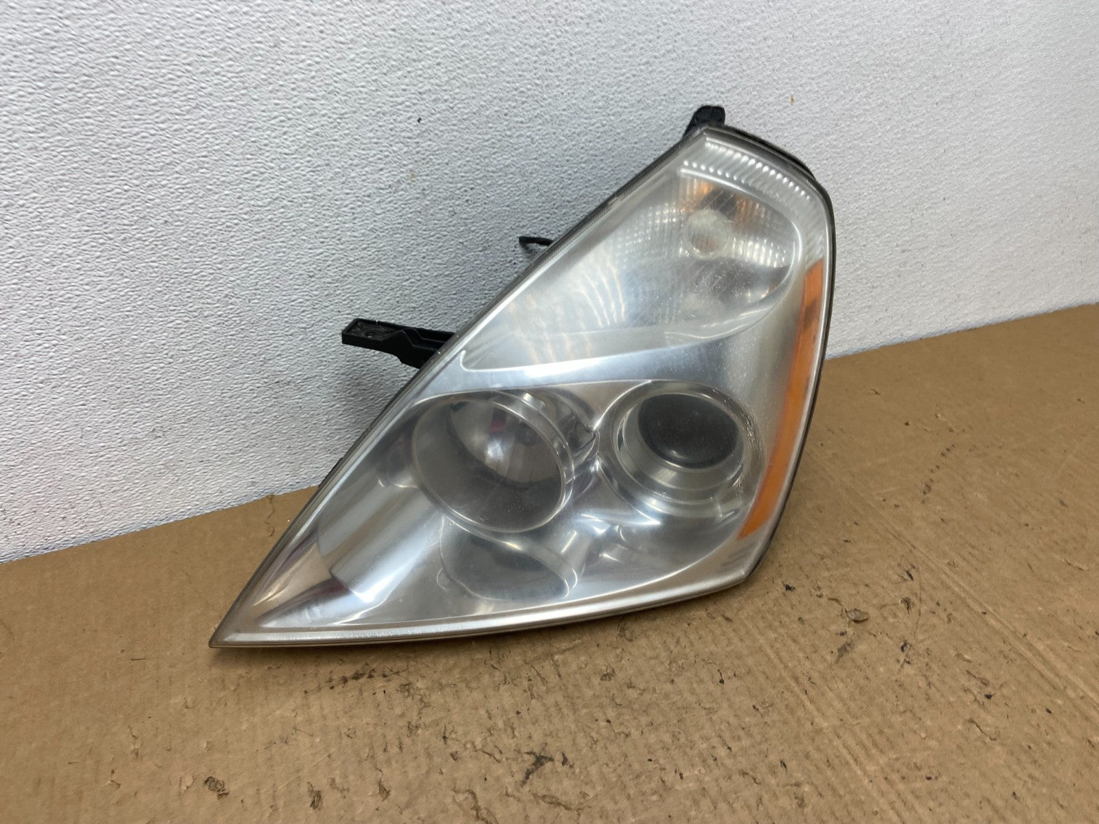2008-2012 Kia Sedona Left Driver Lh Side Headlight Halogen AC8251 DW2