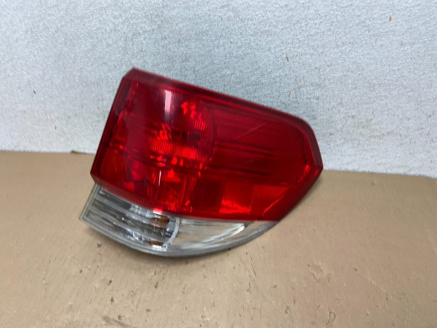 2008 2009 2010 Honda Odyssey Right Passenger Side Tail Light AG41041