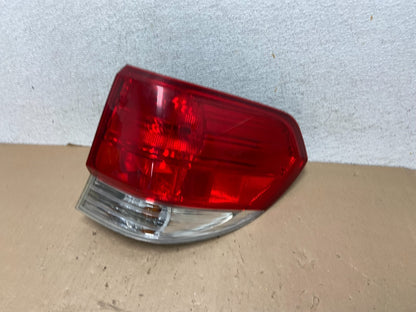 2008 2009 2010 Honda Odyssey Right Passenger Side Tail Light AG41041