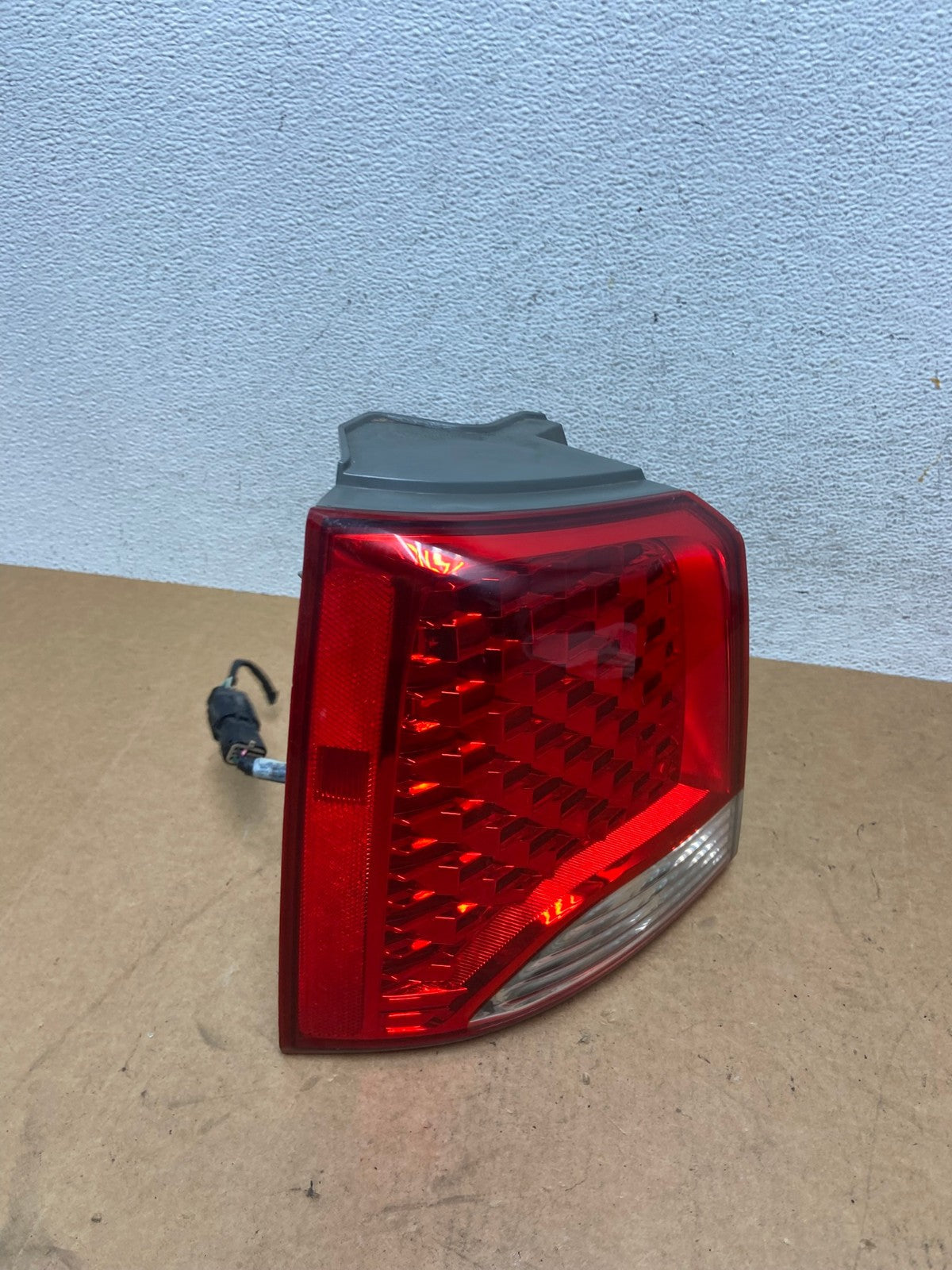 2011 2012 Kia Sorento Left Driver LH Side Tail Light AE3140 LK2