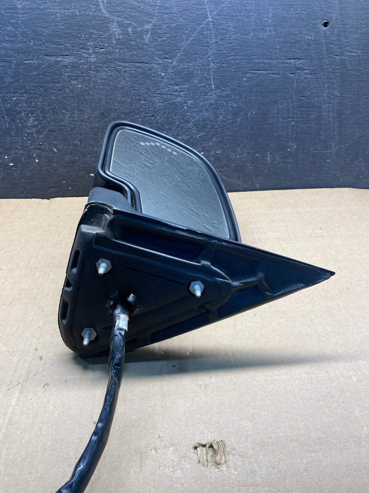 2003-2006 Chevrolet Tahoe Suburban Left Driver LH Turn Door Mirror ag1950 DG4