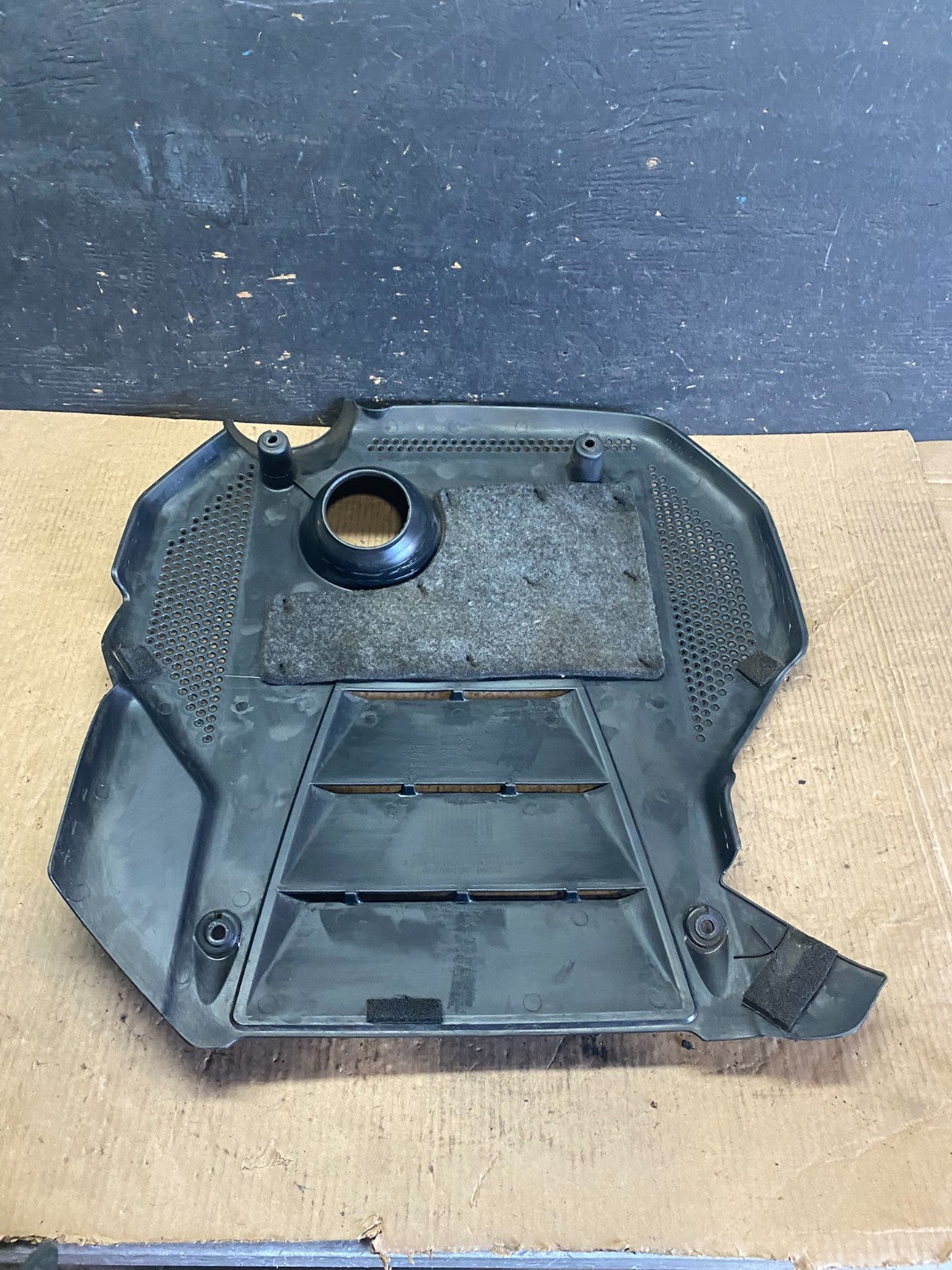 2006 to 2008 Hyundai SonataV6 Engine Motor Shield Cover OEM p6329 DG4