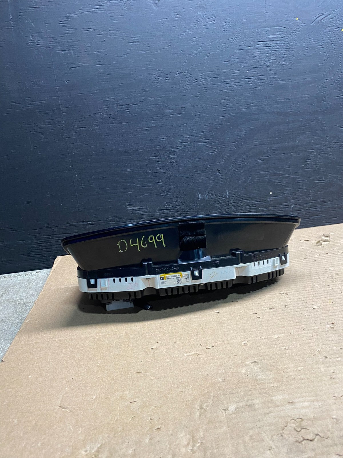 2014 Lincoln MKS Speedometer Instrument Gauge Cluster D4699 DG13