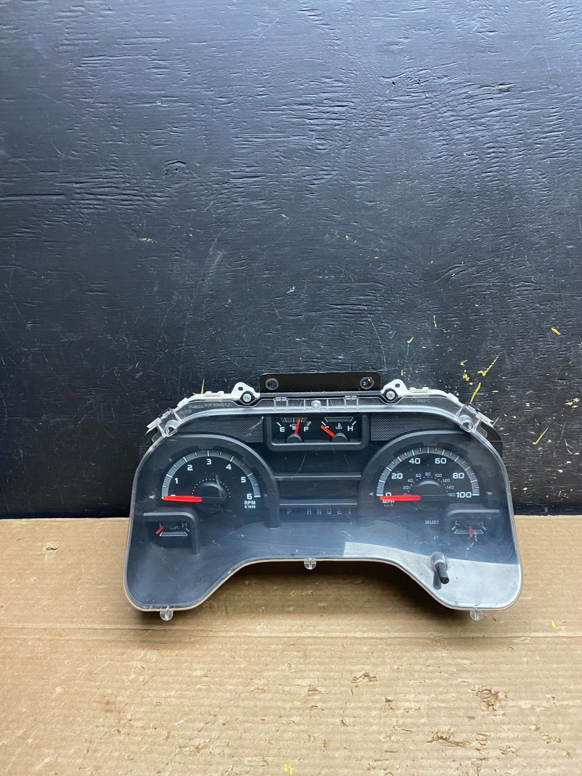 2011 to 2013 Ford E150 E250 E350 VAN Gauge Speedometer Cluster W3112 DG0