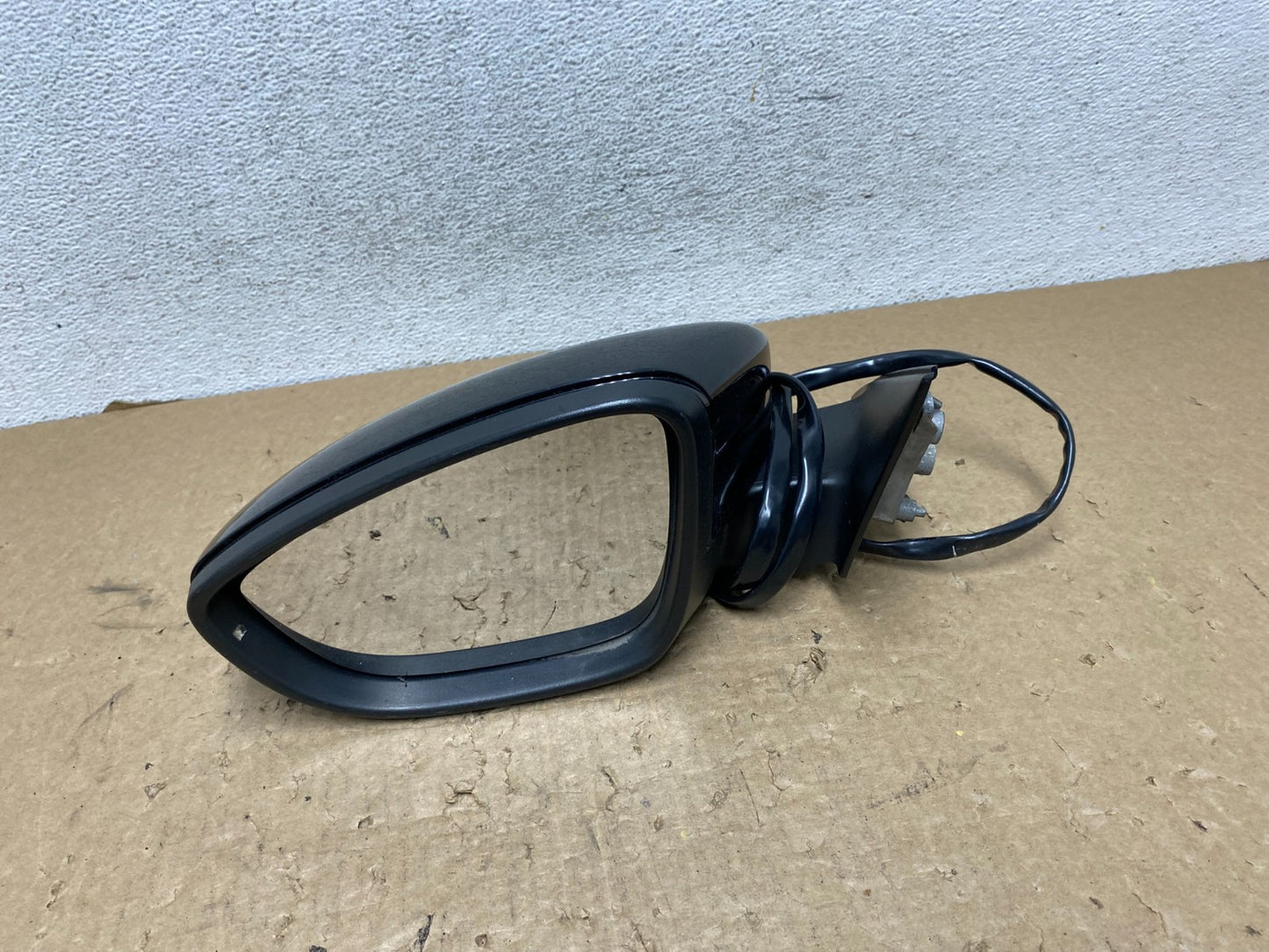 2012 to 2016 Volkswagen Passat Left Driver LH Turn View Door Mirror AF7987 DW6