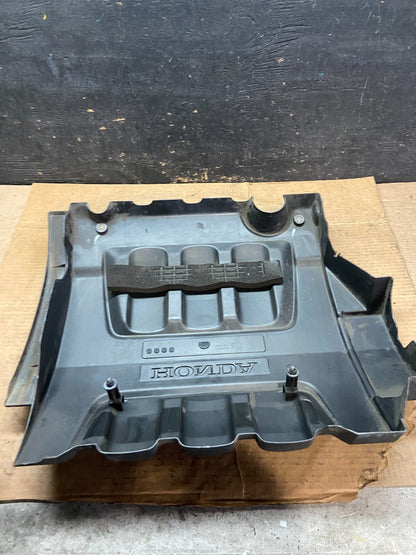 2005 to 2007 Honda Odyssey Black Engine Cover OEM Q9840 DG4