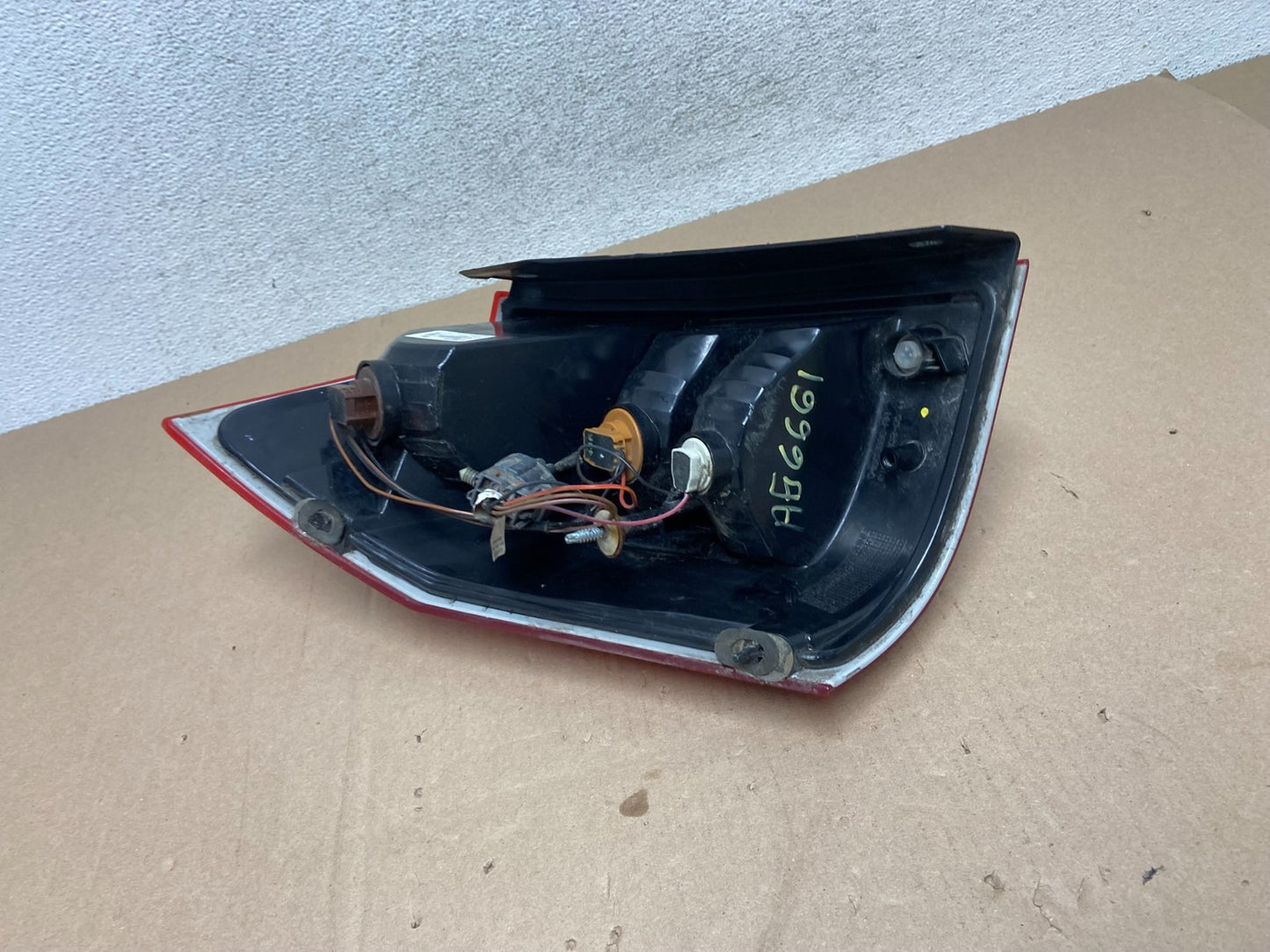 2005 2006 2007 2008 Dodge Magnum Right Passenger Side Tail Light AG6661 DW5