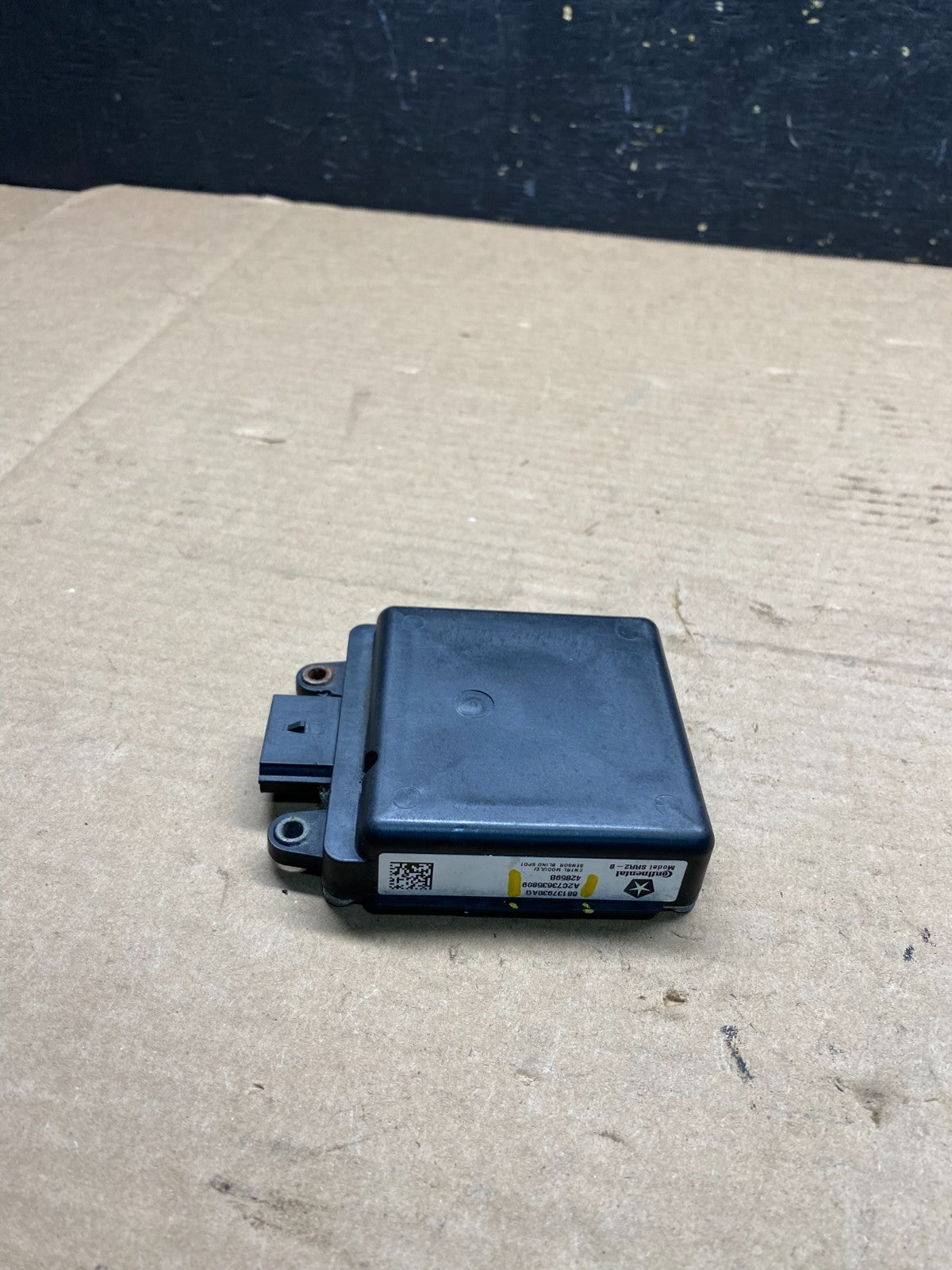 2014 to 2015 Jeep Grand Cherokee Blind Spot Radar Sensor Module OEM Q2504 DG4