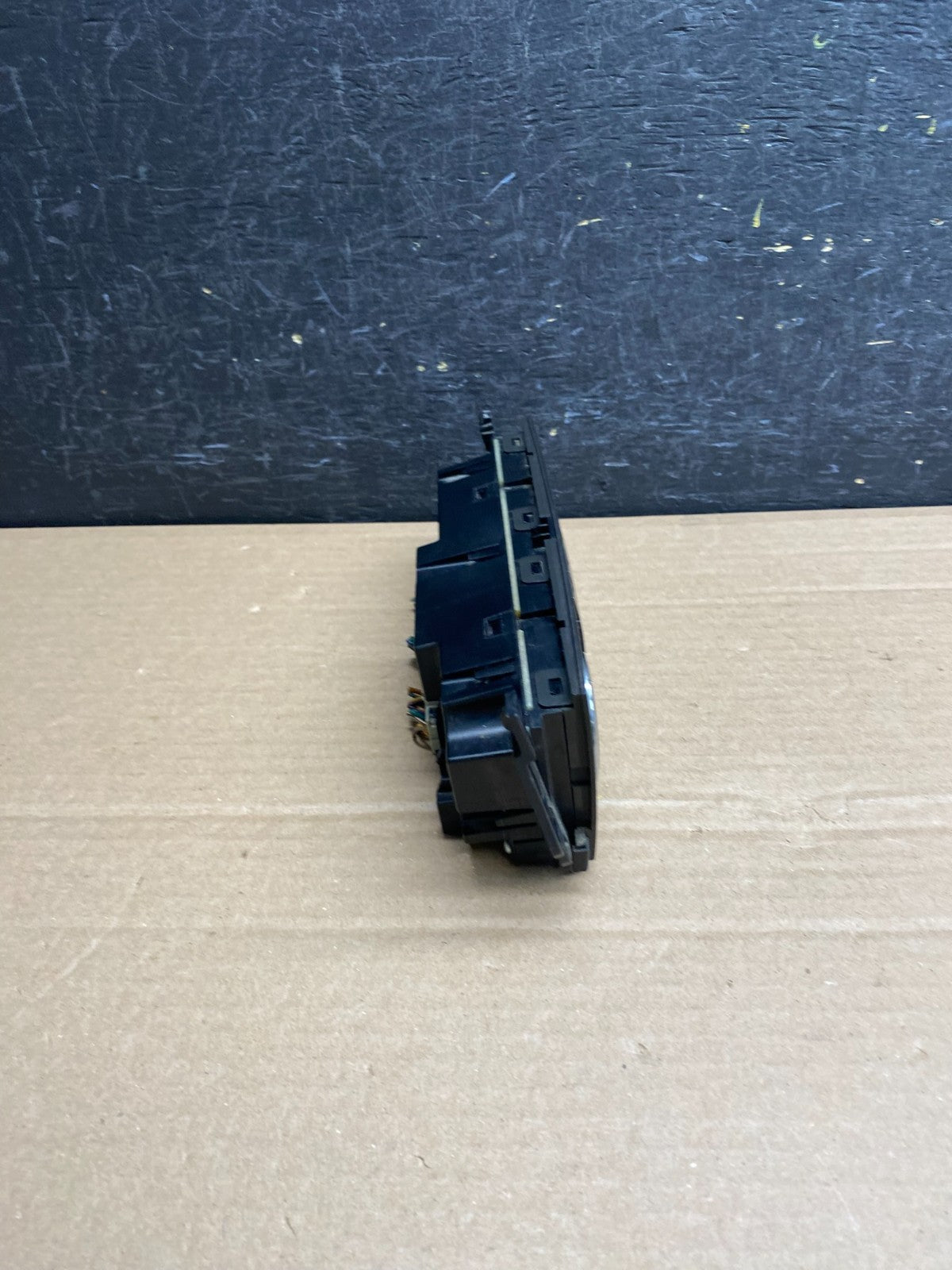 2007 to 2011 Cadillac Escalade AC Heater Climate Control Panel AG0015 DG1