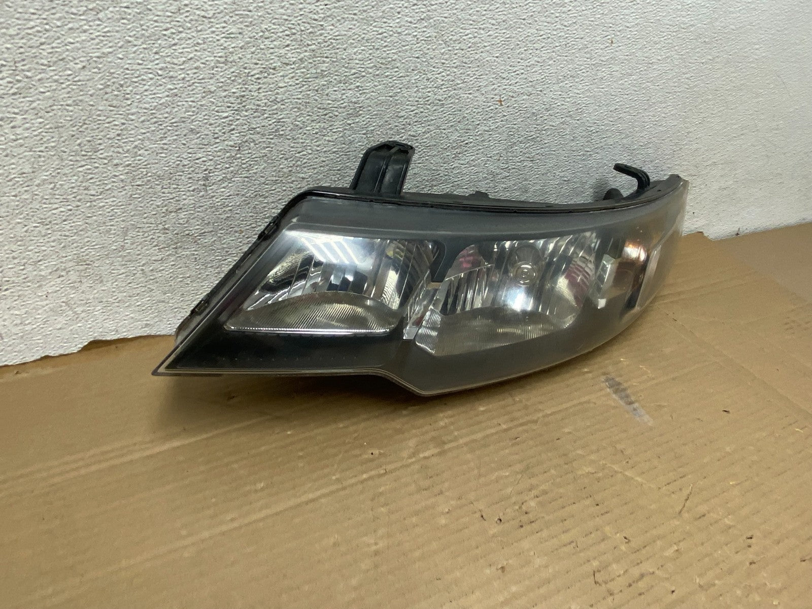 2010 2011 2012 Kia Forte Left Driver Side Headlight Halogen AG8956 DW1