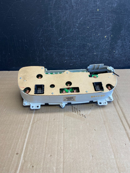 2000-2001 Dodge Ram 1500 Instrument Speedometer Gauge Cluster AD7068 DG5