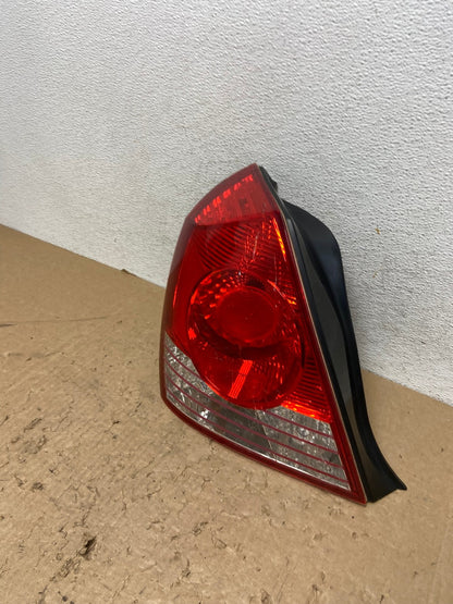 2004 2005 2006 Hyundai Elantra Sedan Left Driver LH Tail Light AG1381 LK1