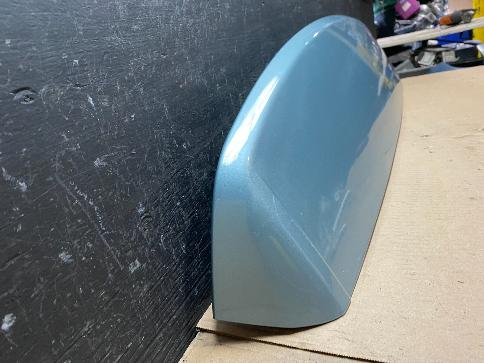 2009 to 2014 Volkswagen Routan Rear Spoiler OEM E4981 DG12