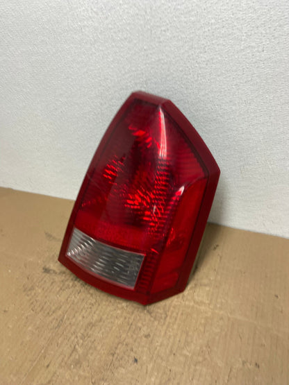 2005 2006 2007 Chrysler 300 Right Passenger Rh Side Tail Light AD2448 LK1