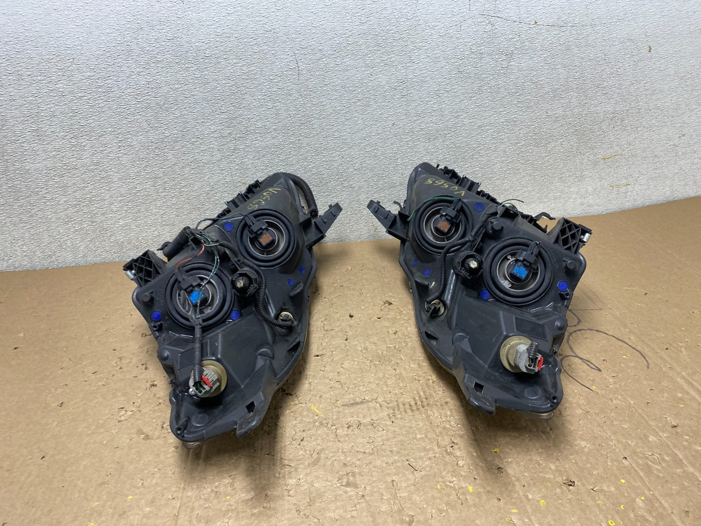 Sedan 2007 2008 2009 Nissan Altima Left+Right Set Headlights V0568 DW13