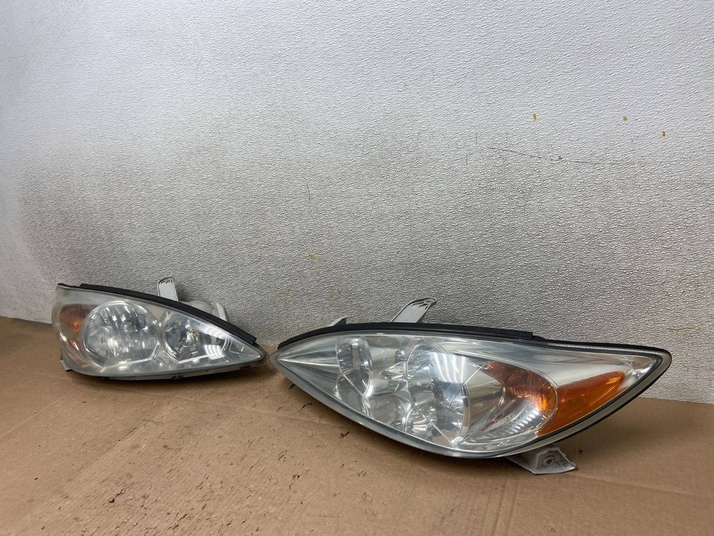 2002 2003 2004 Toyota Camry Left+Right Set Side Halogen Headlights Y2900 DW1