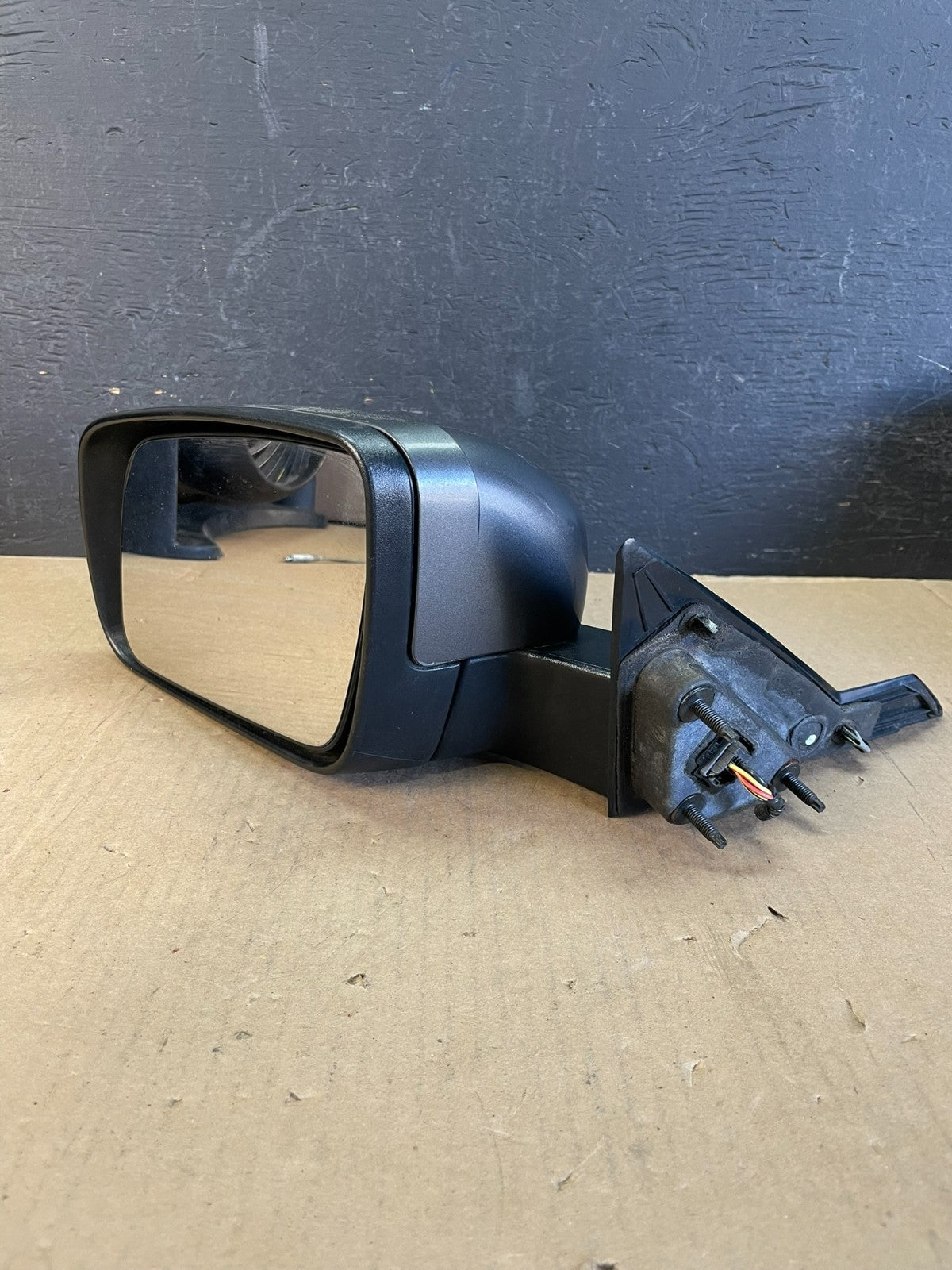 2005 2006 2007 Ford Five Hundred Left Driver LH View Door Mirror AD5592 DW2