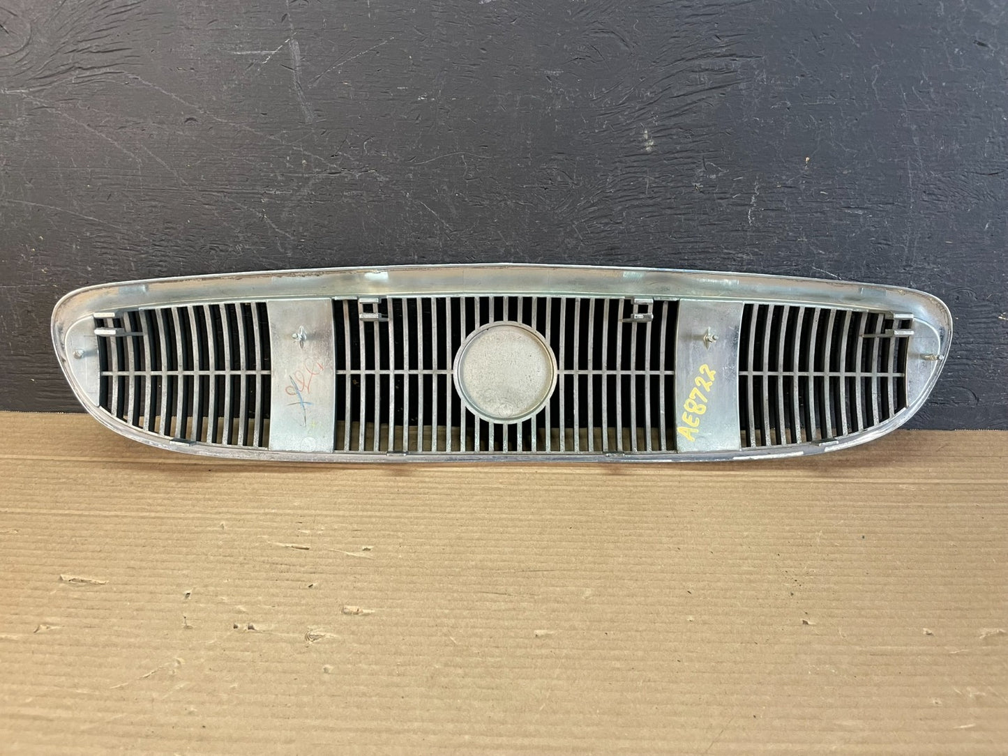 2003 to 2005 Buick Century Front Upper Grill Grille AE8722 DG3