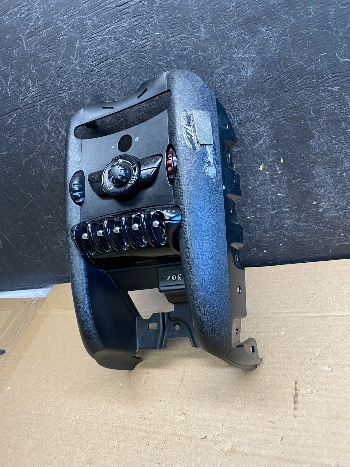 2008 to 2010 Mini Cooper Center Dash Climate Window Control AG5219 DG2