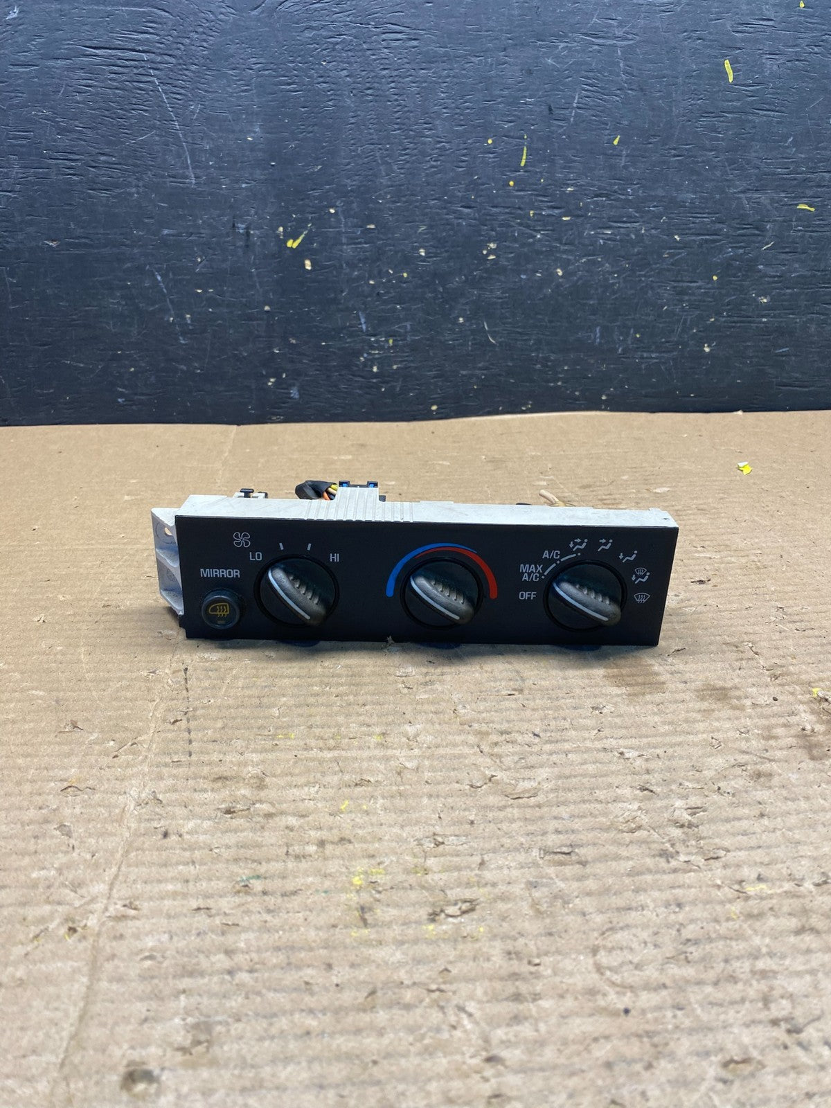 2001 - 2007 GMC Chevrolet Express 1500 Climate Control A/C r2593 DG0