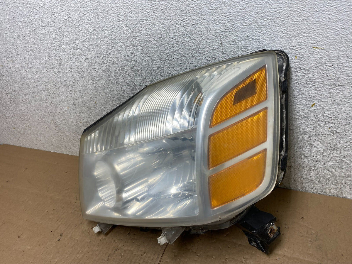 2004 to 2007 Nissan Armada Left Driver Lh Side Headlight Halogen M4920 DW2