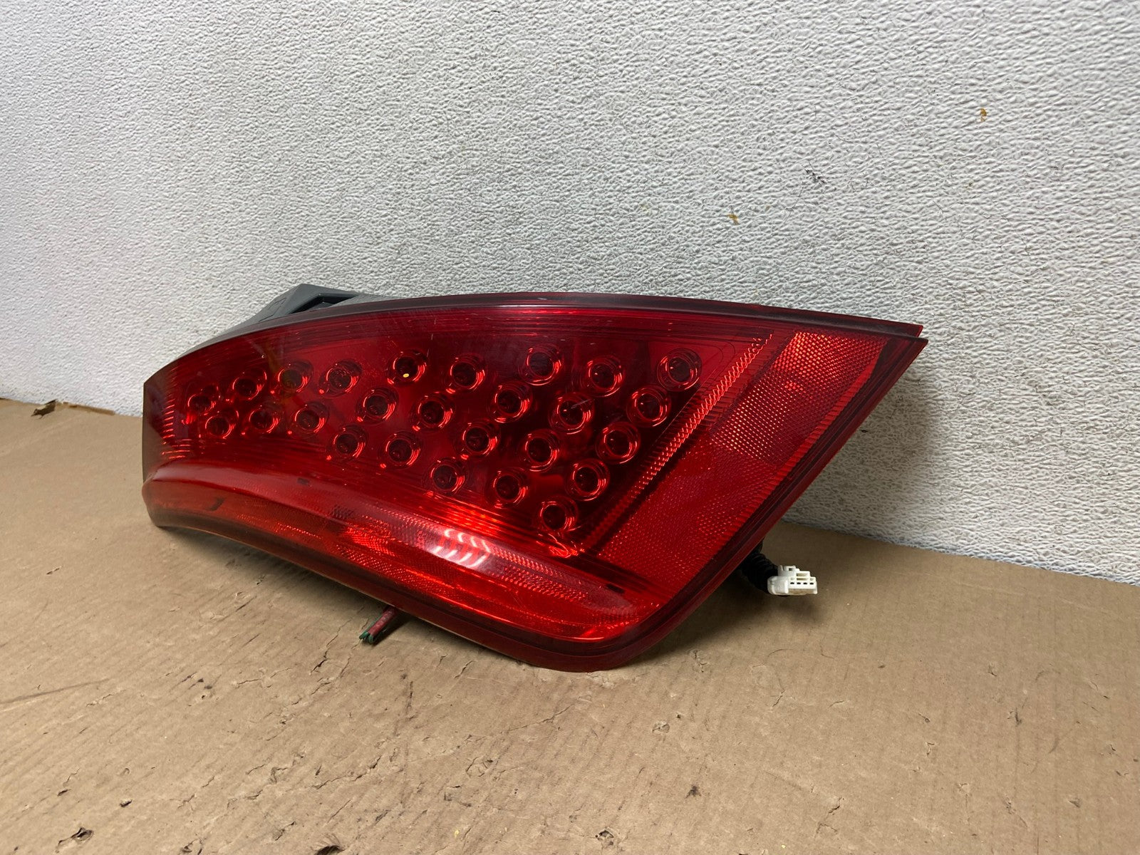 2006 2007 Nissan Murano Left Driver LH Side Tail Light AG8051 LK2