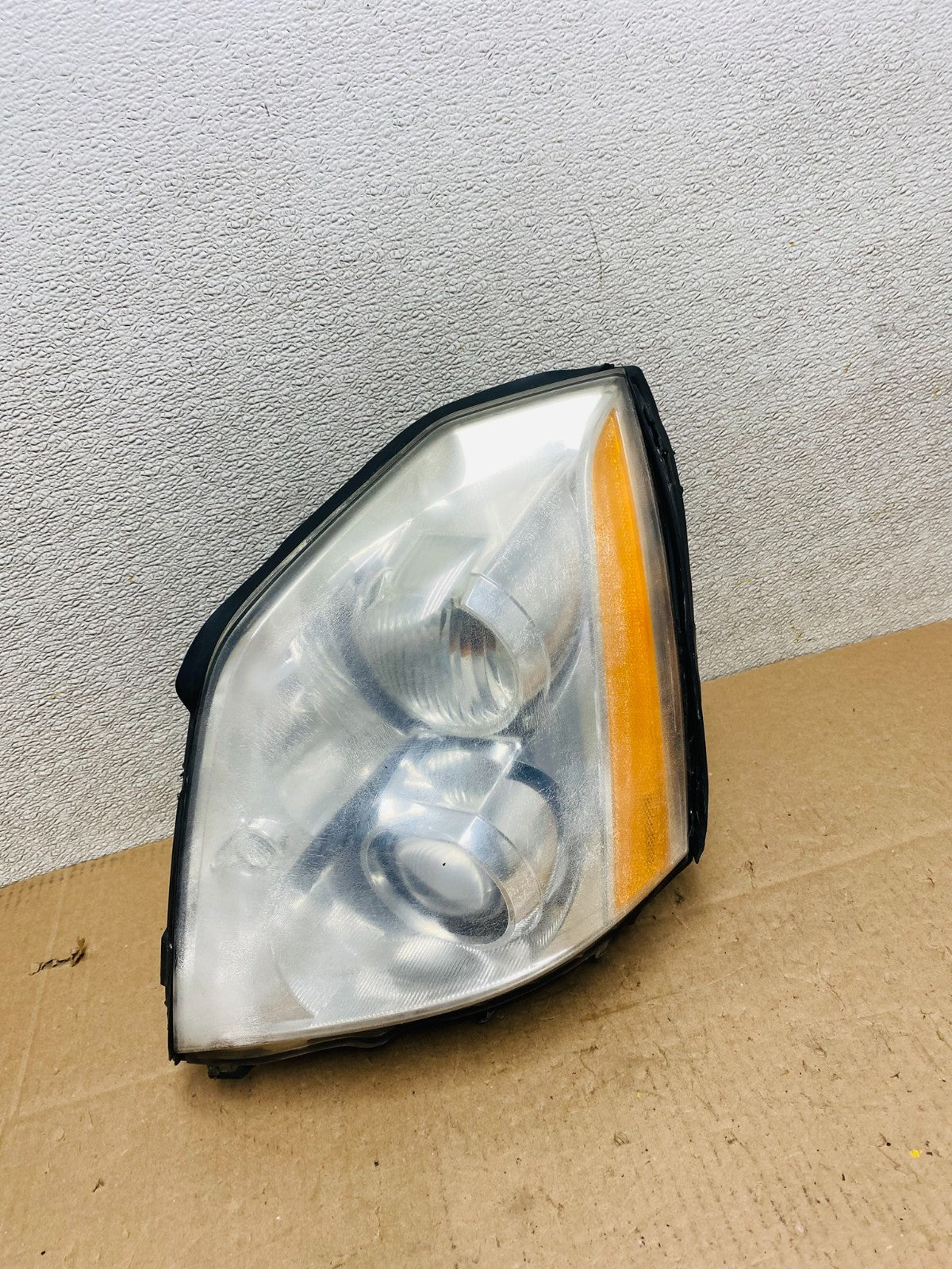 2006 to 2011 Cadillac DTS Left Driver Lh Xenon Hid Headlight Oem Y2739 DW0