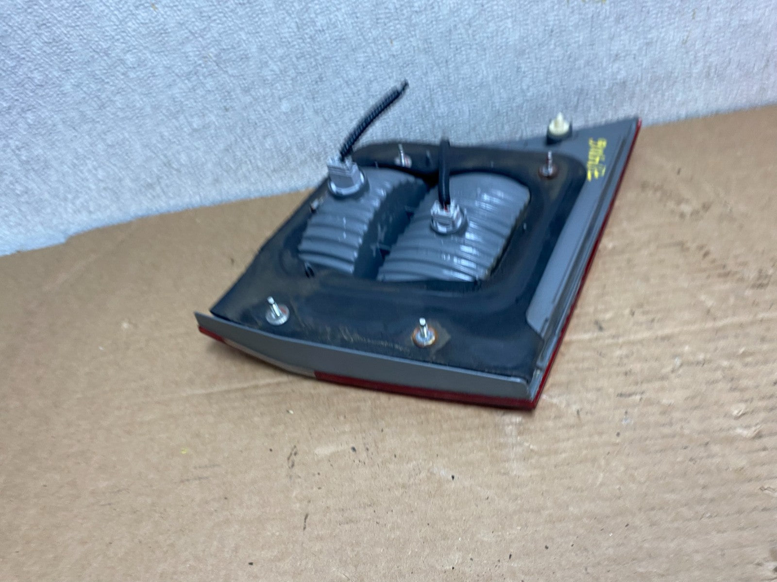 2005 2006 2007 Honda Odyssey Inner Right Passenger RH Tail Light Z1406 DW5