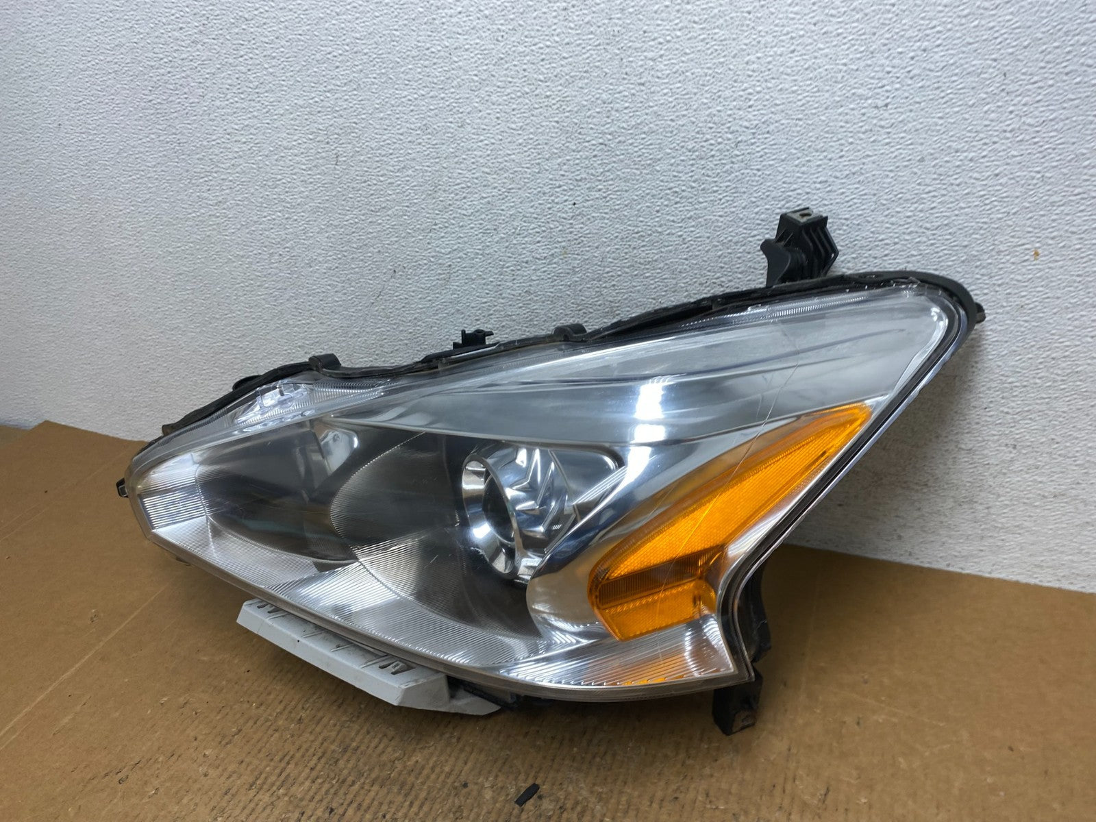 2013 2014 2015 Nissan Altima Left Driver LH Side Halogen Headlight AE1678 DW1