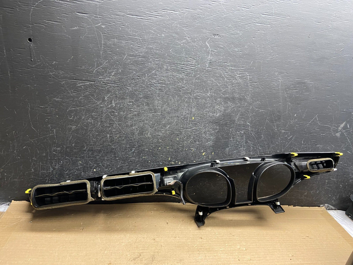2013 to 2015 Toyota Avalon Cluster Bezel Center Air Vent AH3748 PS3