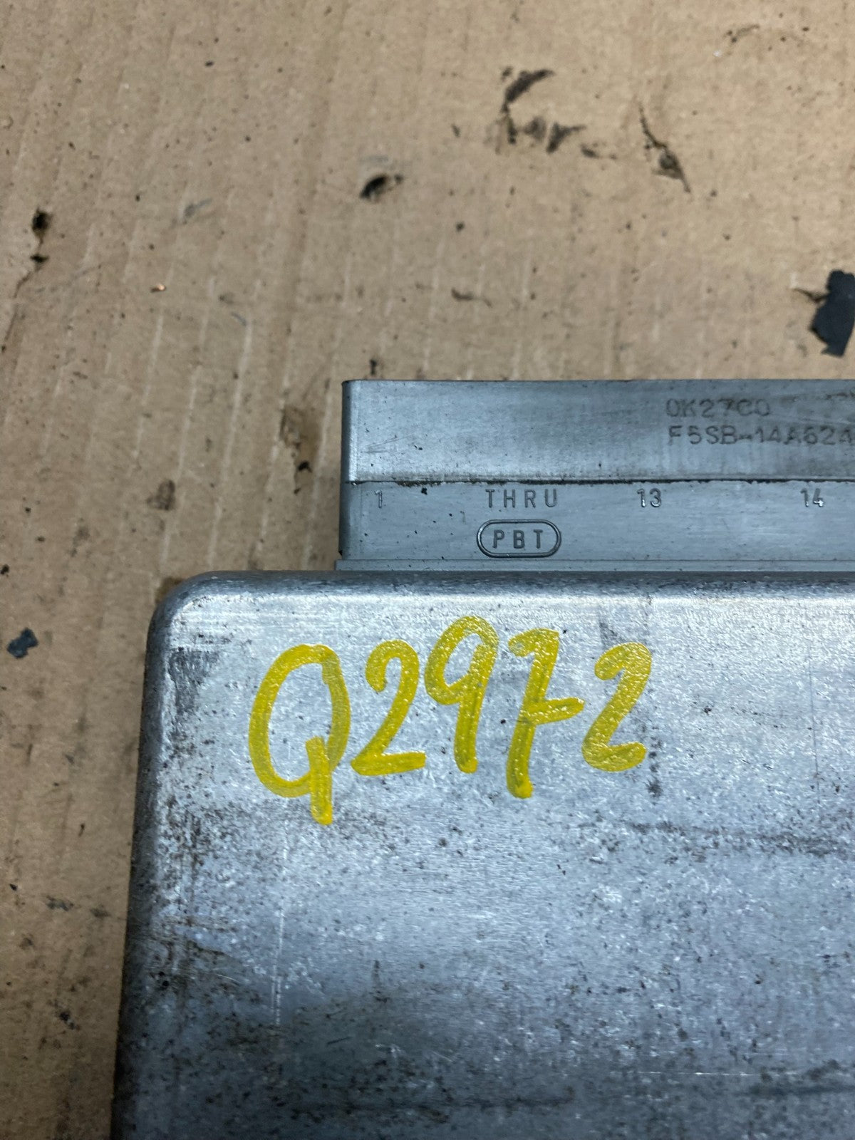 2000 2001 Ford Van E250 5.4L Engine Control Module ECU 1c2f-12a650-lb Q2972 DG4