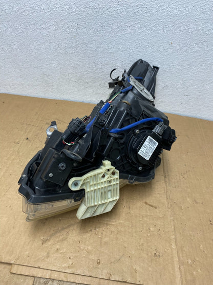 2010-2012 Infiniti G37 Right Passenger Side Xenon HID Headlight AD1204 DW5