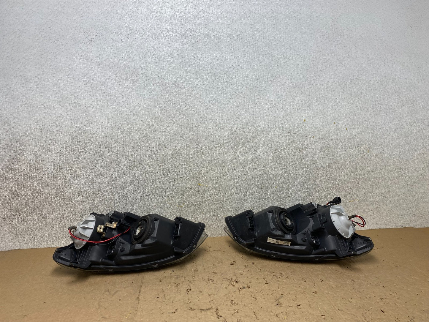 2005 to 2006 Nissan Altima Left+Right Side Set Halogen Headlights X2568 DW9