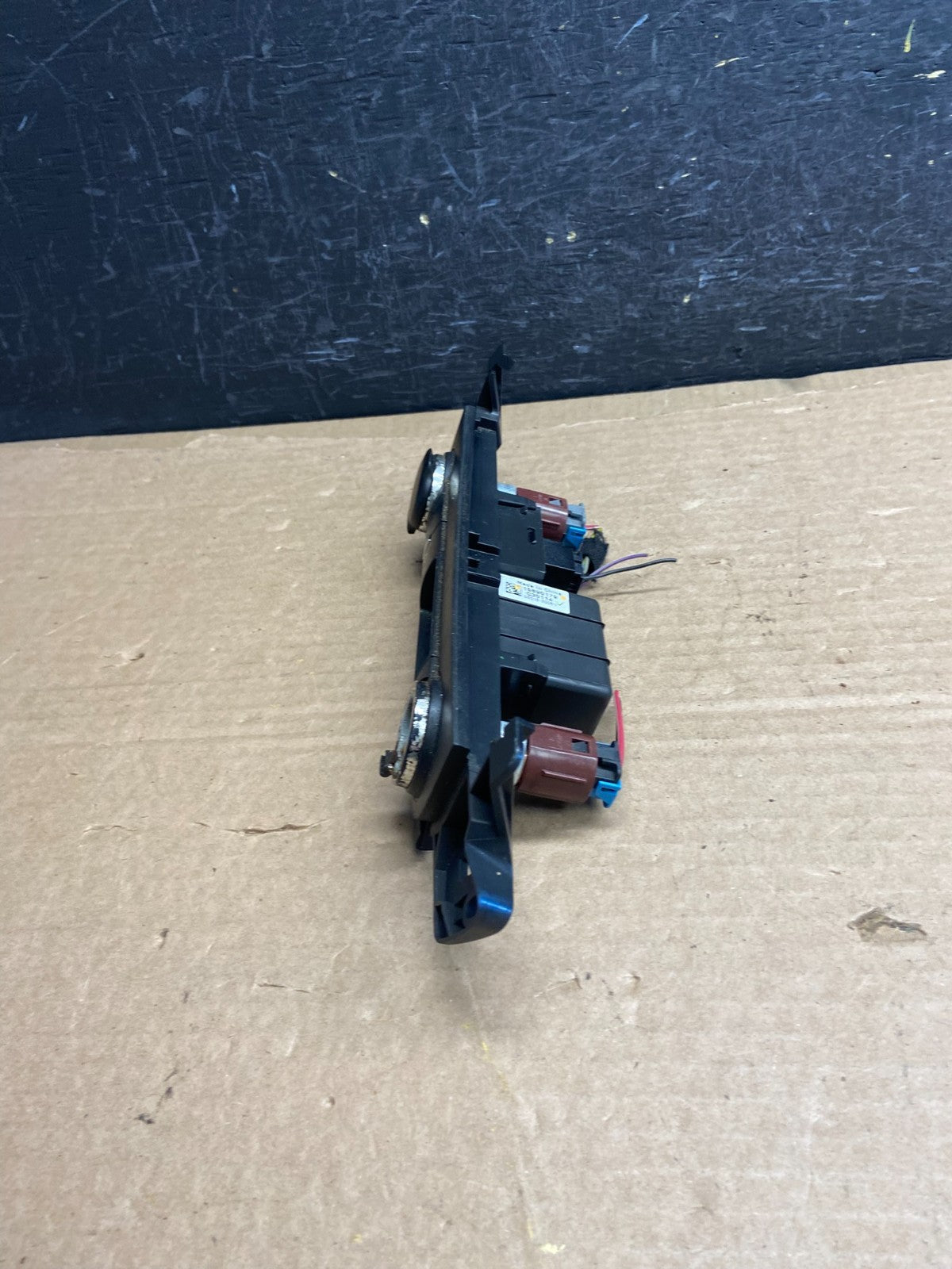 2007 - 2014 Chevrolet Tahoe Yukon Pedal Traction Control Switch AF2507 DG2