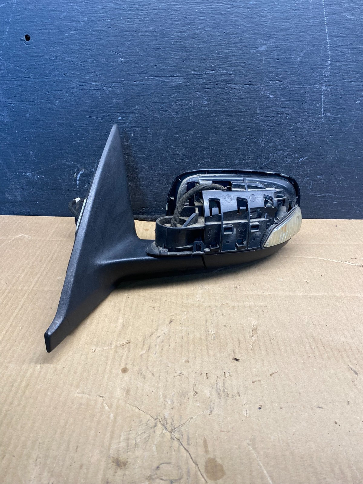 2004 - 2006 Volvo S40 Left Driver Side Turn Signal View Door Mirror AD4894 DG0