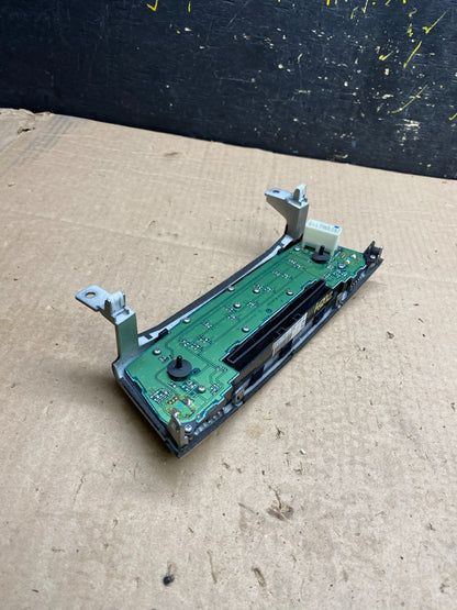 2011 2012 2013  Infiniti M37 Radio Control Face Plate Unit CD Player z0154  DG4