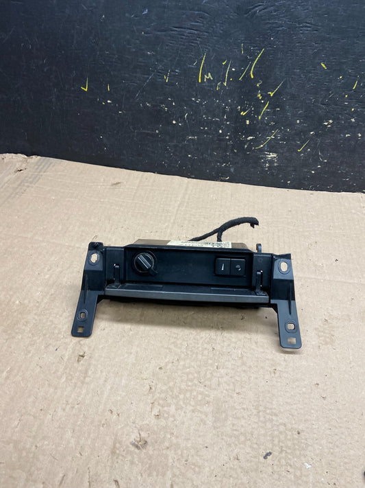 2010 to 2012 Ford Taurus Front Center Console Dashboard Center Storage z0093 DG0