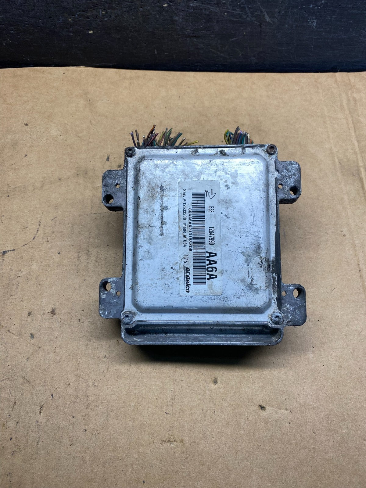 2010 - 2013 GMC Sierra 5.3L Engine Control Module ECM ECU AH7248 DW1