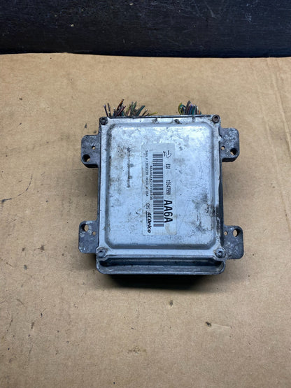 2010 - 2013 GMC Sierra 5.3L Engine Control Module ECM ECU AH7248 DW1