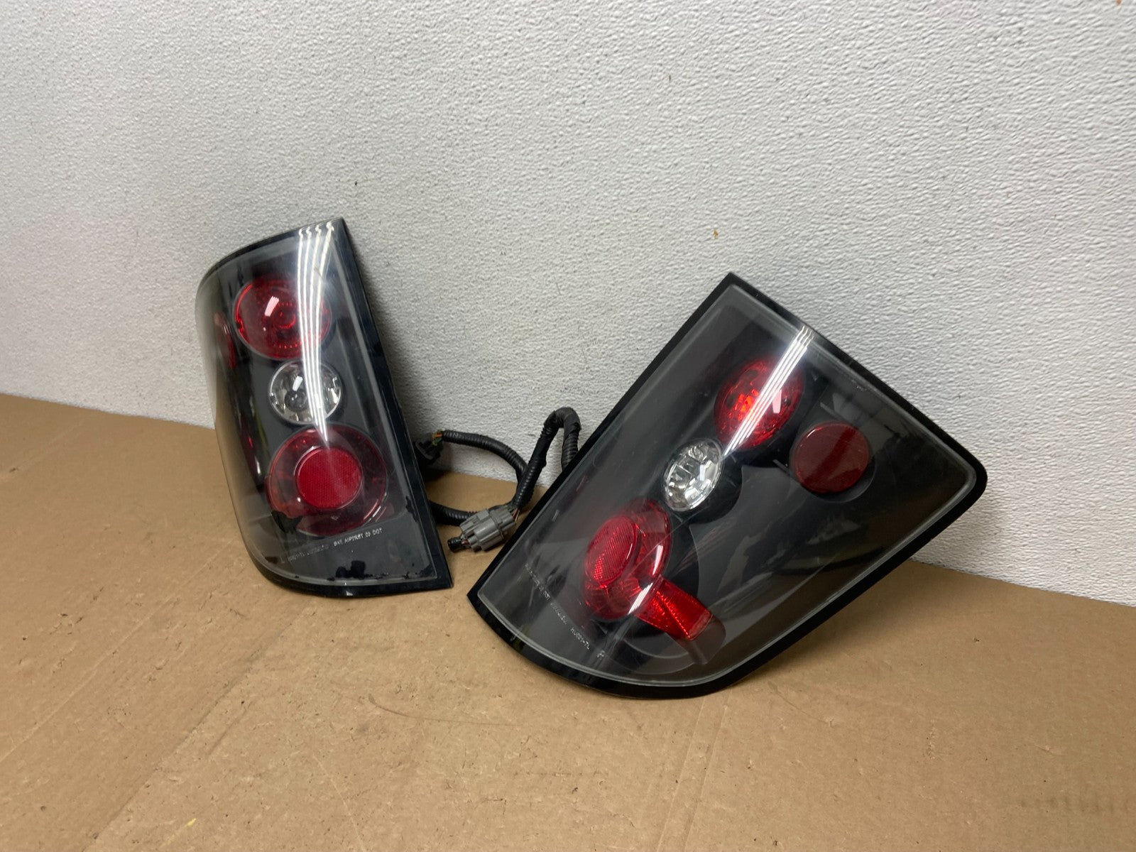 2005 to 2014 Honda Ridgeline Left+Right Smoke Tail Lights AC57991