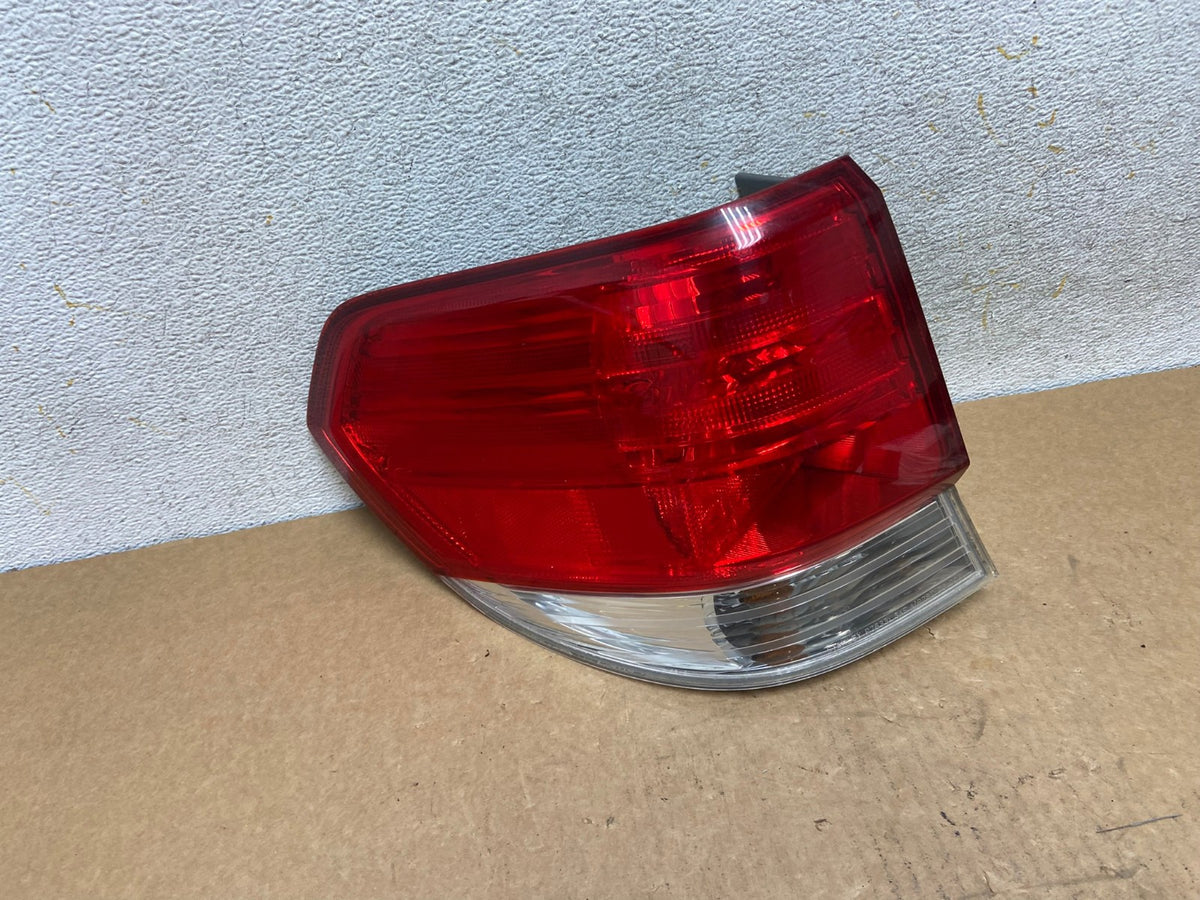 2008 2009 2010 Honda Odyssey Left Driver LH Side Tail Light AI3366 LK0