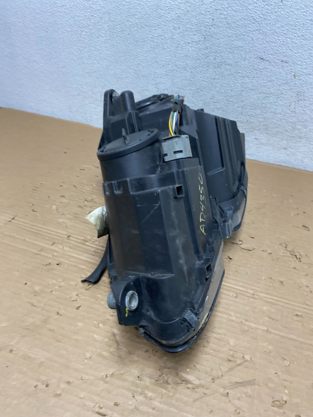 2008 to 2011 Mercedes Benz C-CLASS Right Passenger Side Headlight AD4350 DW7
