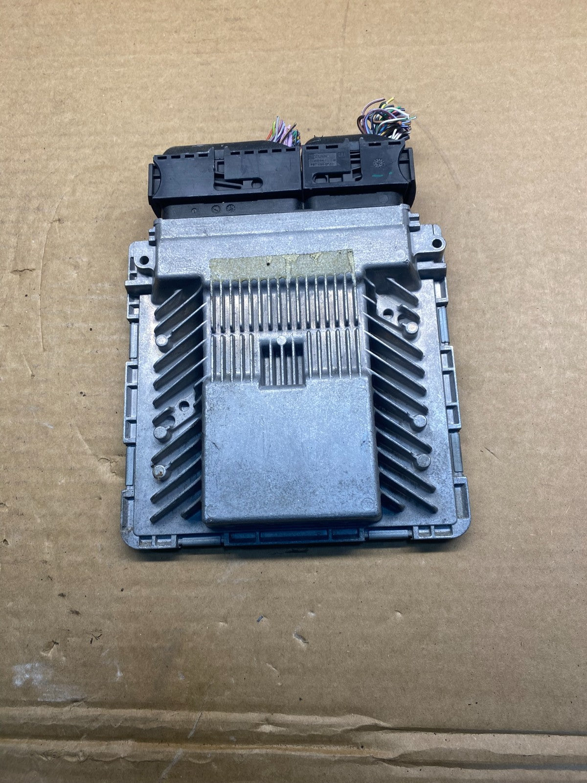 2009 to 2010 Audi A4 2.0L Engine Computer Ecu Pcm Ecm Pcu AC8073 DG1
