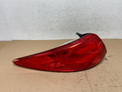 2010 to 2015 Hyundai Tucson Left Driver LH Tail Light AF5055 DW2