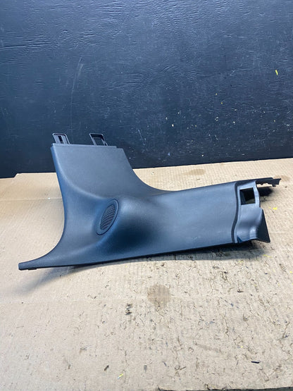 2016-2019 Jeep Grand Cherokee Rear Right Quarter Pilar Cover Trim Panel N0501 DG1