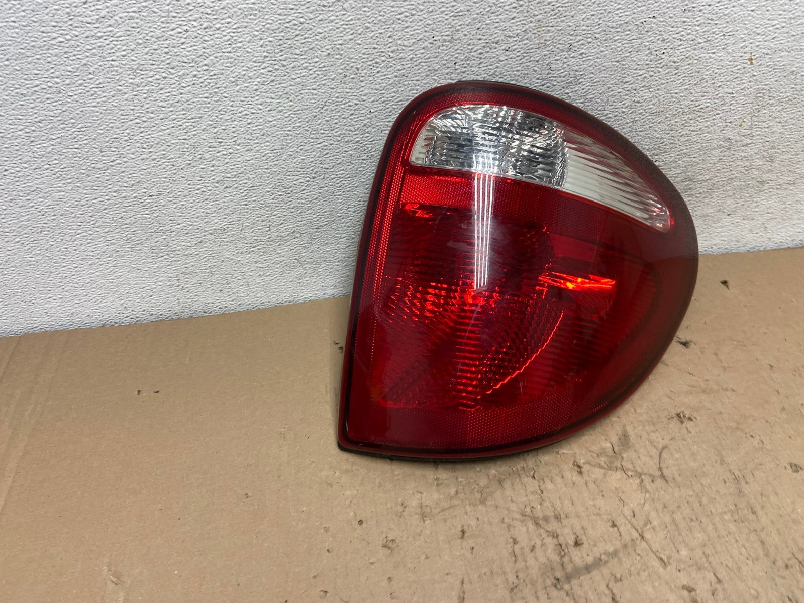 2004 - 2007 Dodge Grand Caravan Right Passenger Side Tail Light DEPO AF4272 LK2