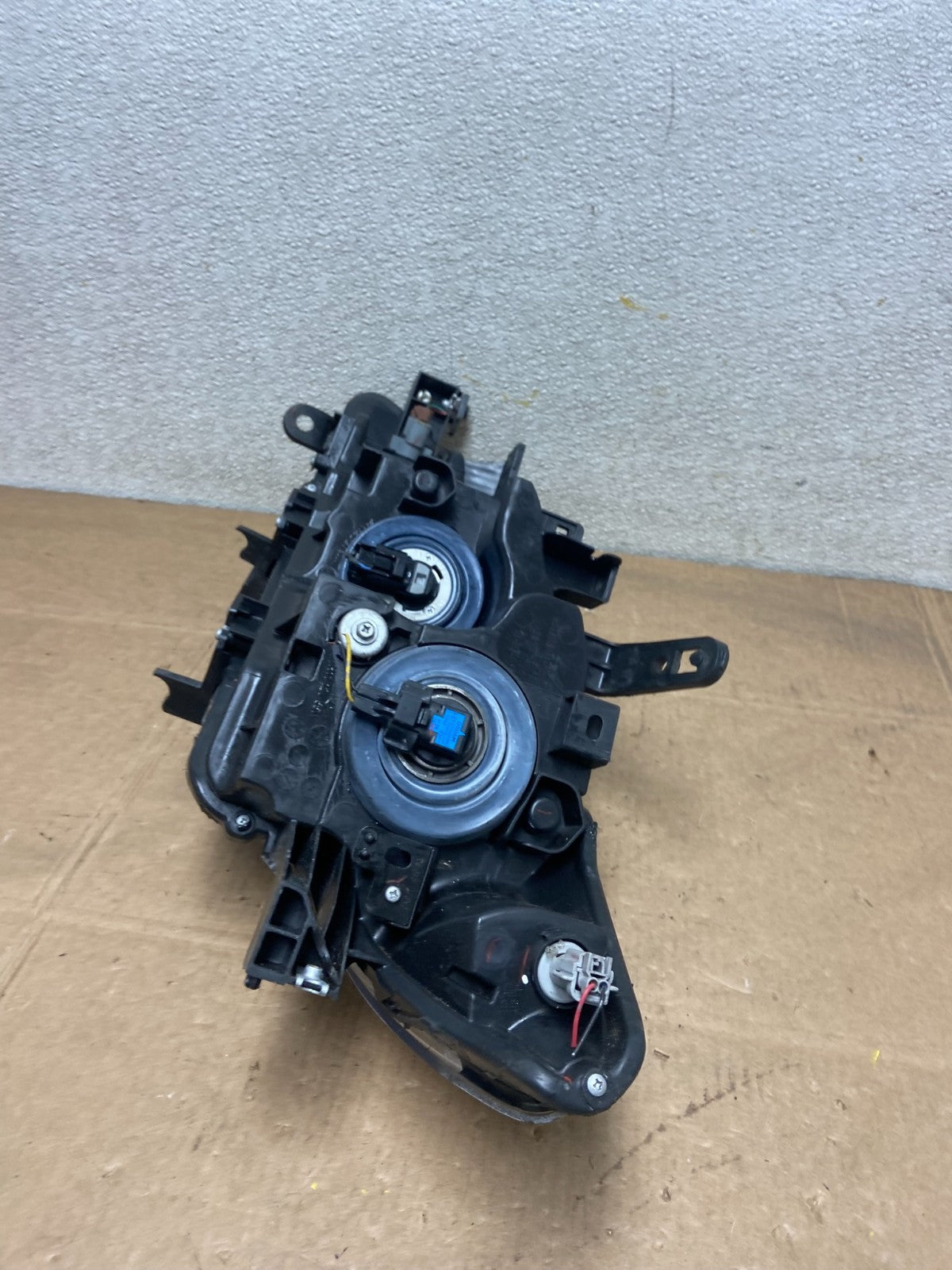 2011 to 2014 Nissan Murano Headlight Right Passenger Rh Halogen DEPO Y5694 DW4