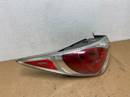 2011 - 2015 Hyundai Sonata Hybrid Left Driver LH Tail Light AD1065 LK2