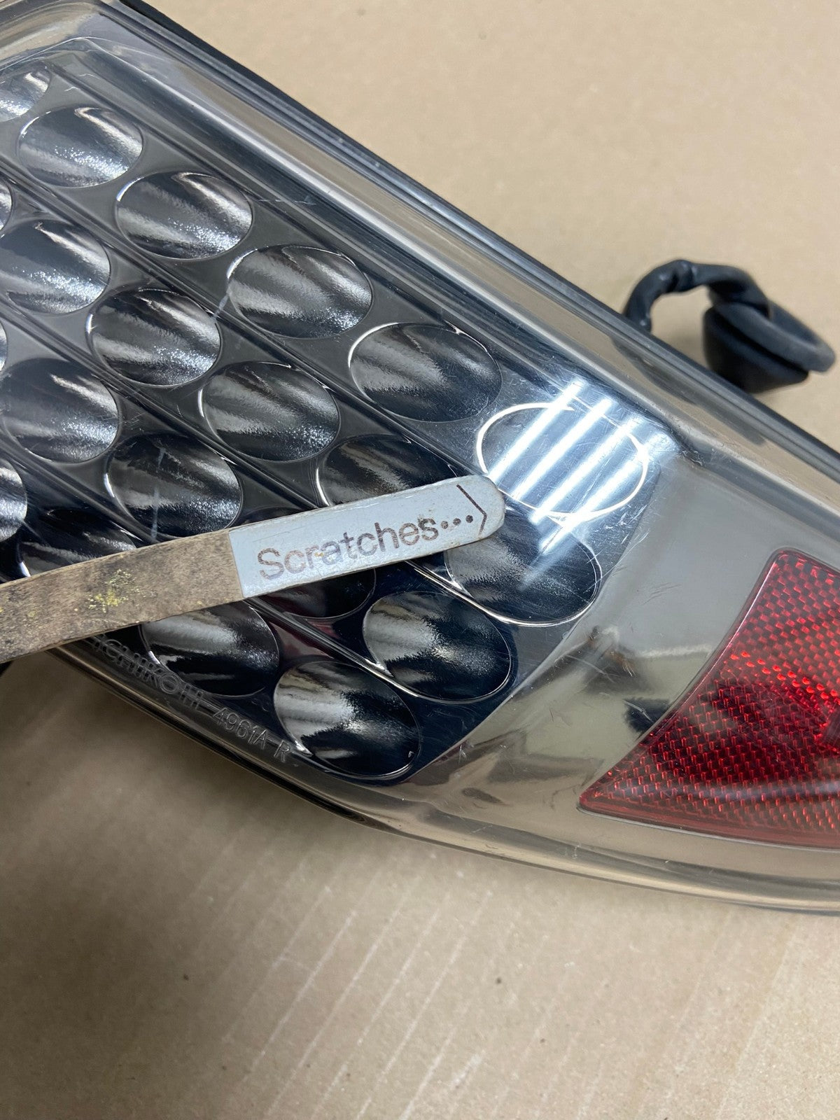 2006 2007 2008 Infiniti FX35 Right Passenger Smoked lens Tail Light AE94033